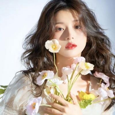 快藏起来!玛琪娜同学